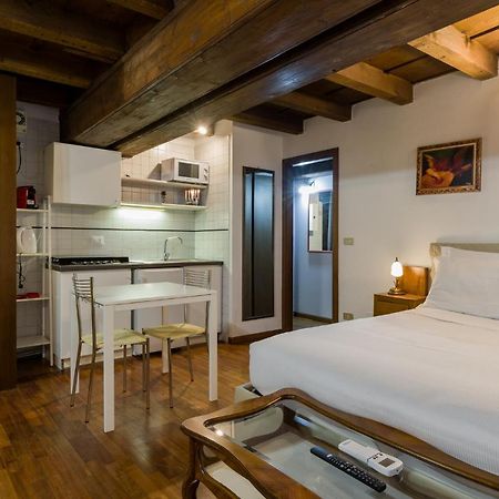 Leoncin D'Oro Apartment Verona Exterior photo