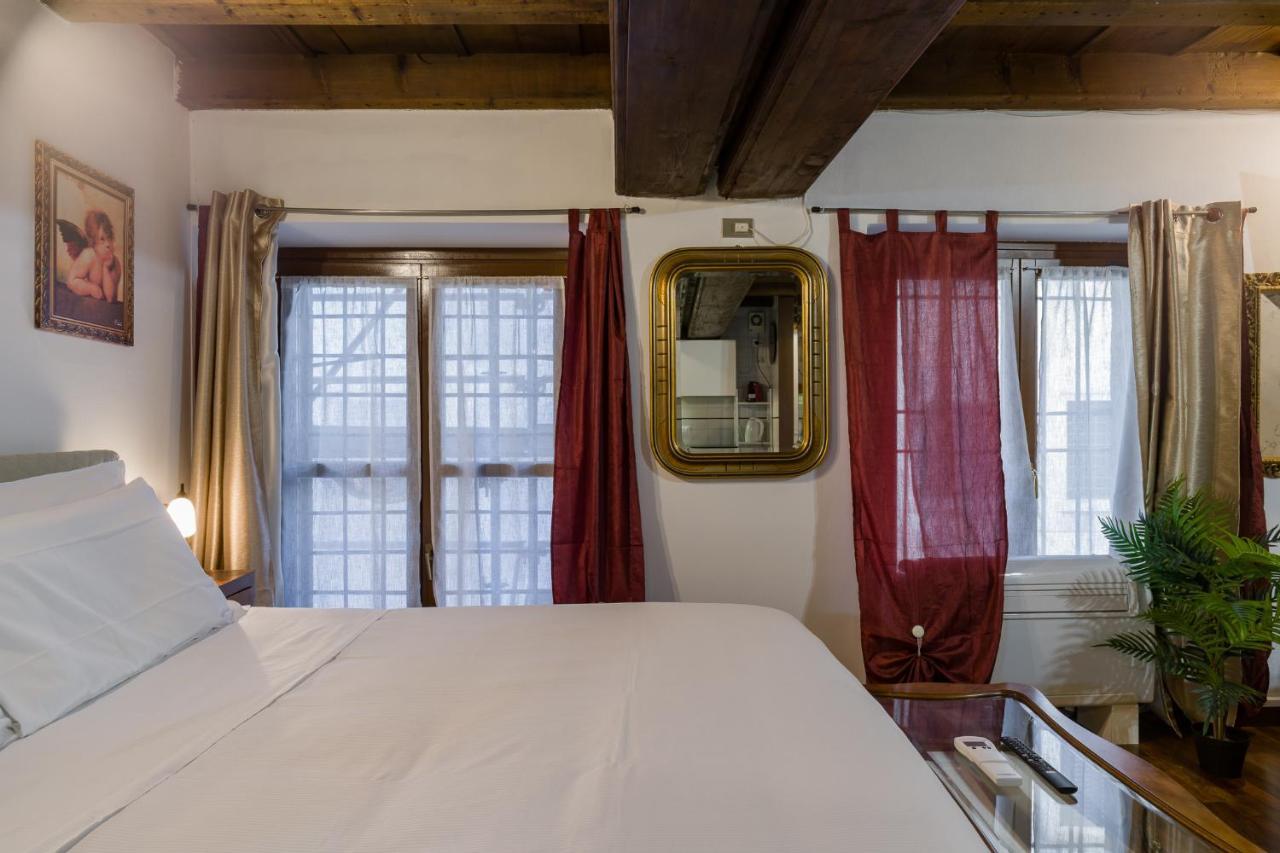 Leoncin D'Oro Apartment Verona Exterior photo